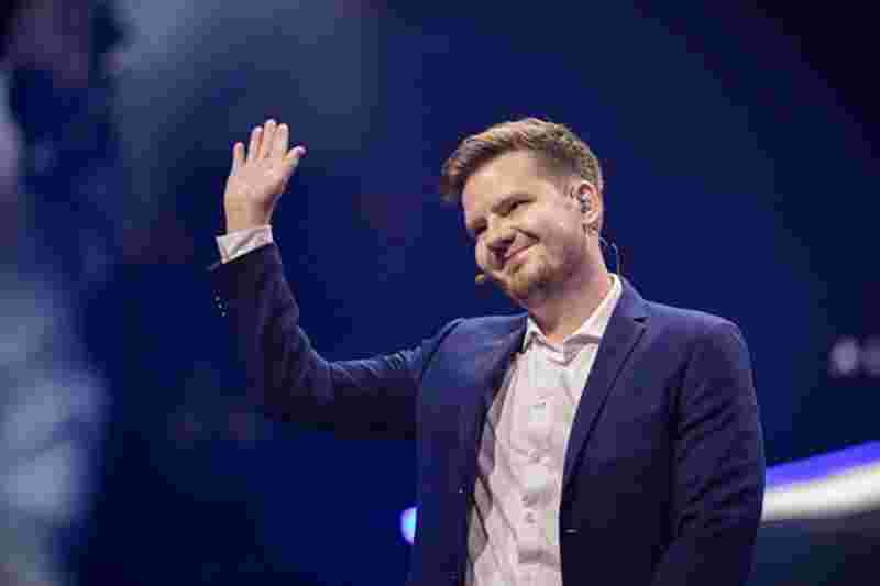 Xiaohao 谈到了如何在第二阶段进行调整：在第二阶段，我们将加强合作和沟通